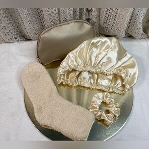 Satin Haircare Set with Fuzzy Socks